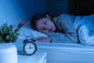 夜間頻尿に悩む40代女性へ|原因と対策のポイント